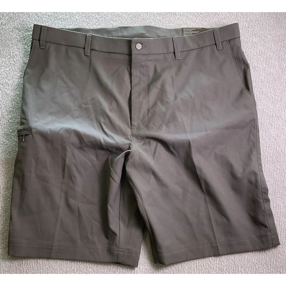 Callaway Men's Golf Shorts Size 44 - New with Tags